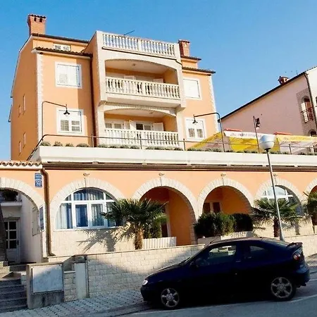 Valentin Apartment *